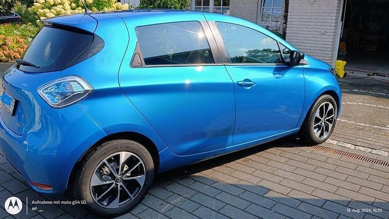 Blau Gebraucht 2018 Renault Zoe Intens Kleinwagen | 7.950 € (Guter Preis) - Bild 1/4