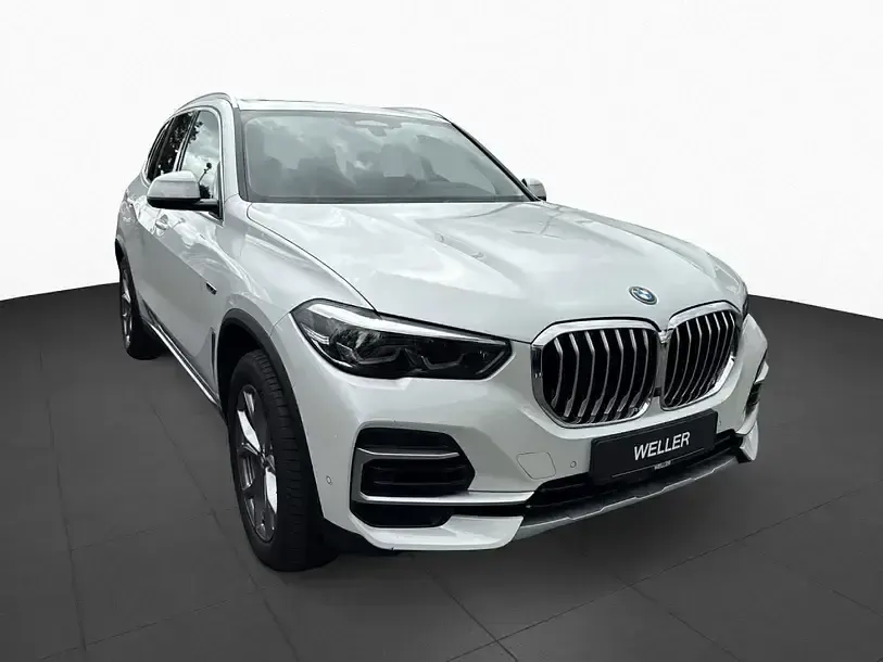 Gebraucht BMW X5 Sport Line 394 PS (289 kW) 2022 Weiß SUV