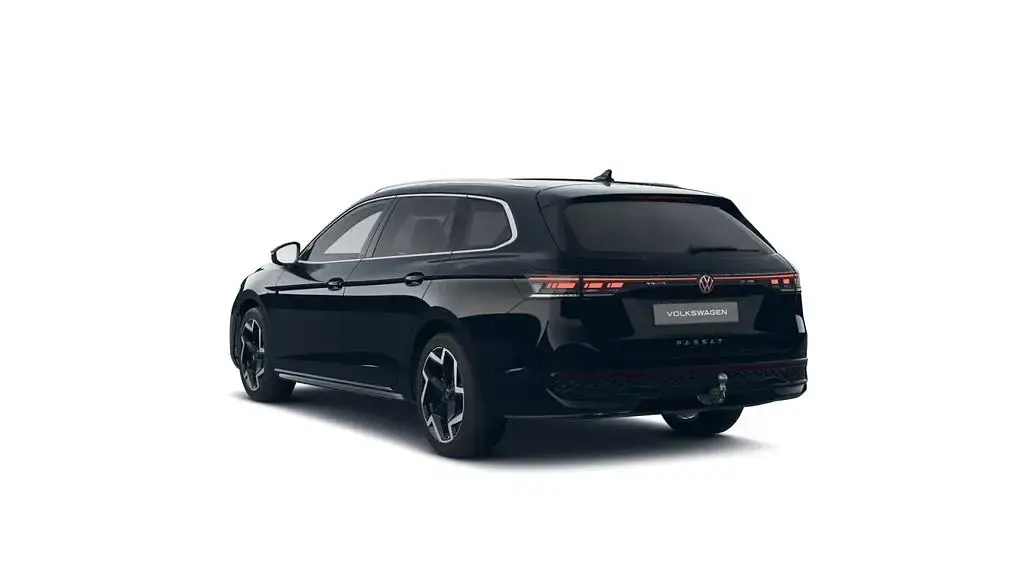 Gebraucht VW Passat R-line 150 PS (110 kW) 2025 Grenadillschwarz metallic Kombi