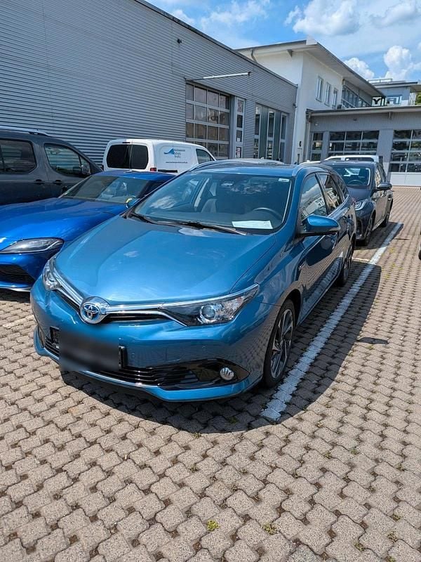 Gebraucht Toyota Auris Hybrid Edition 136 PS (100 kW) 2016 Blau Kombi