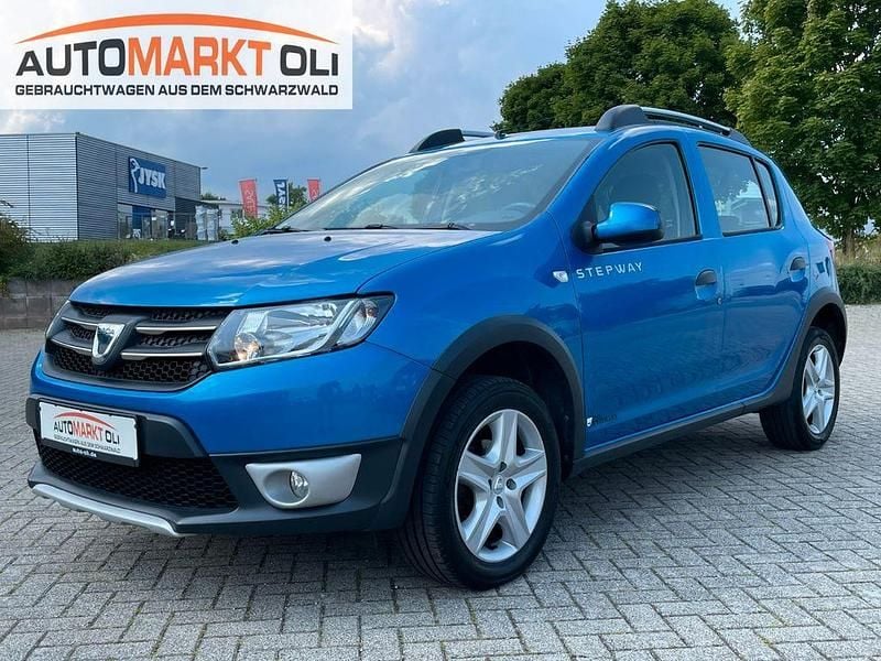 Blau Gebraucht 2016 Dacia Sandero Prestige Kleinwagen | 5.790 € (Fairer Preis) - Bild 1/4
