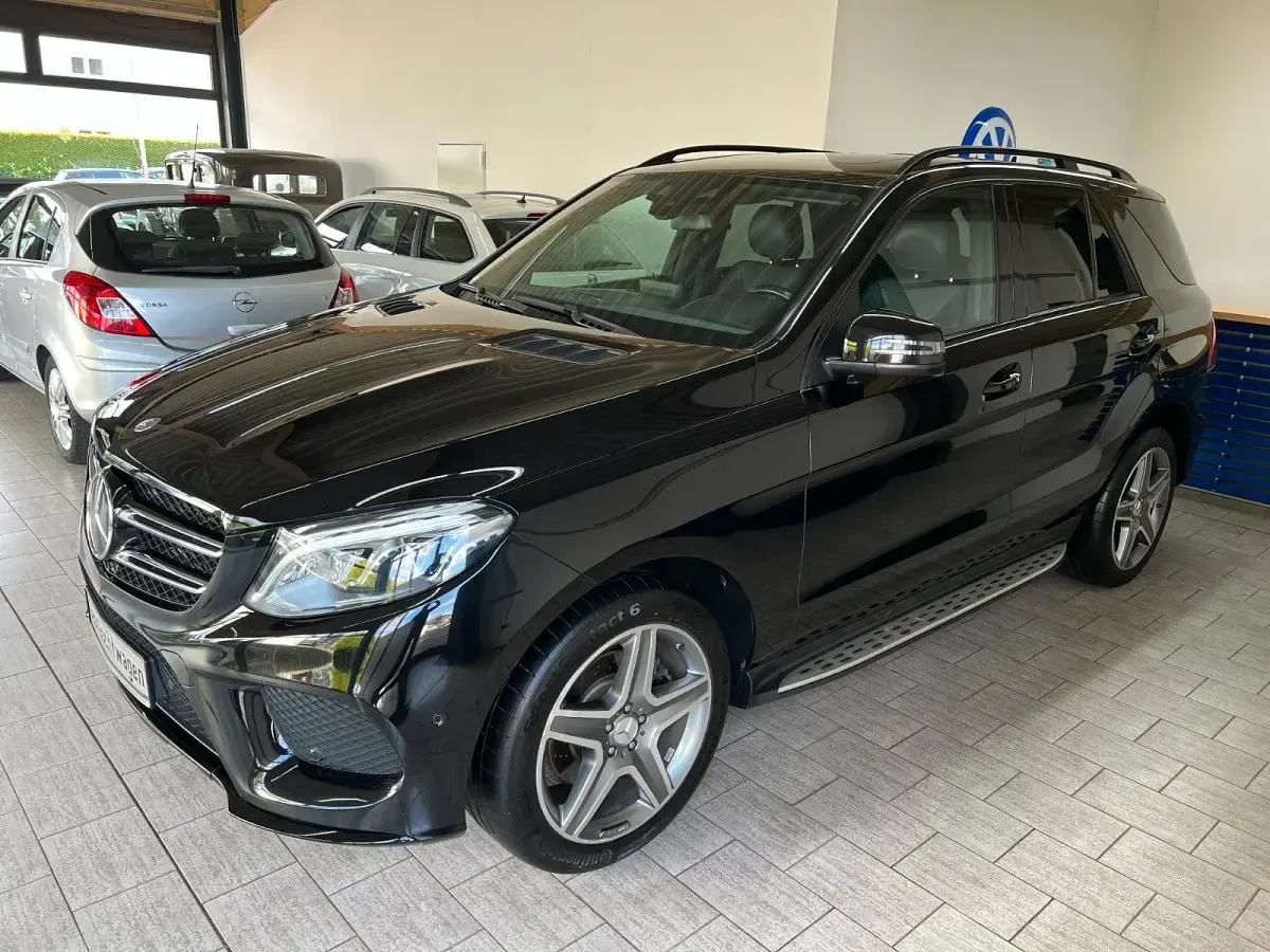 Gebraucht Mercedes GLE350 258 PS (189 kW) 2016 Schwarz SUV