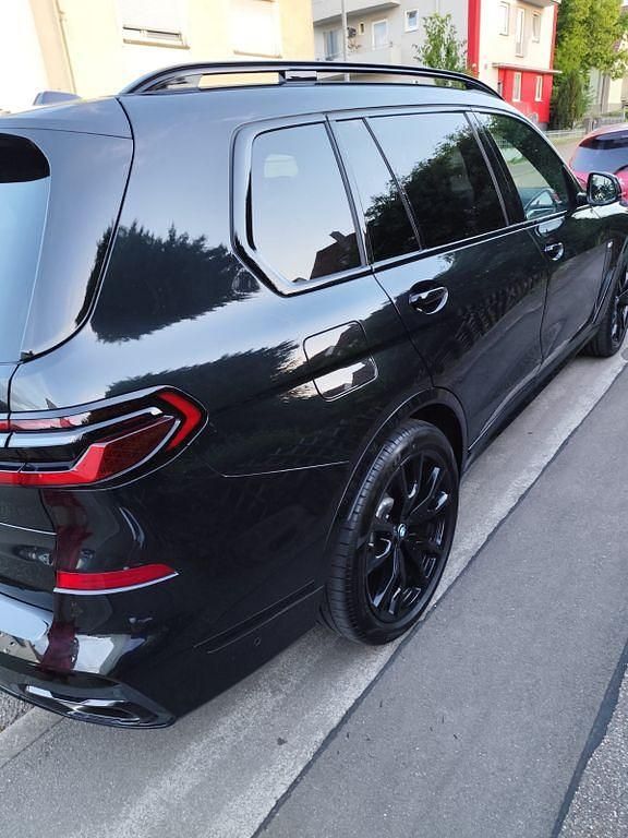 Gebraucht BMW X7 Performance 352 PS (258 kW) 2025 Grau SUV