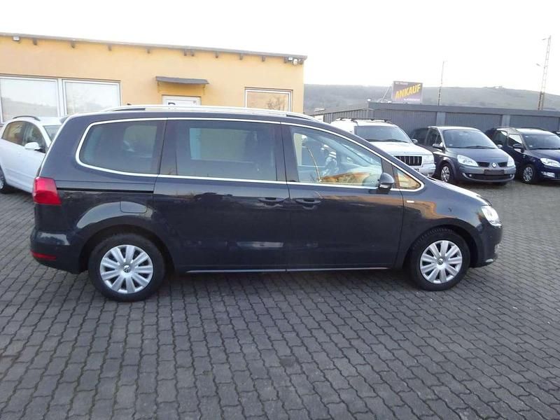 Gebraucht VW Sharan Life 140 PS (102 kW) 2013 Grau Van / Kleinbus