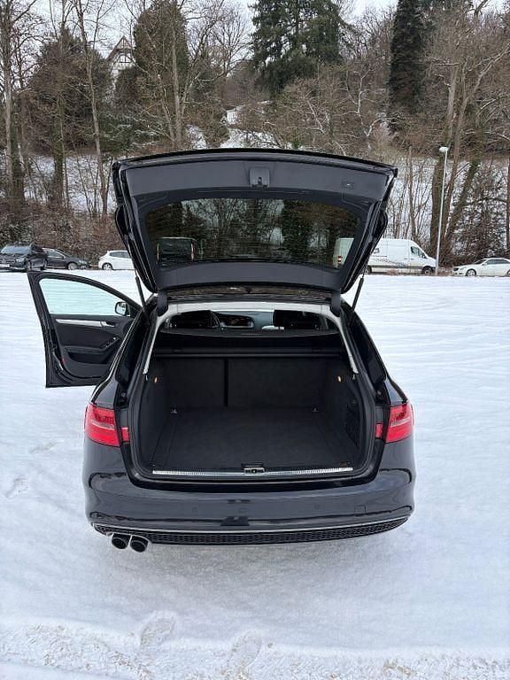 Gebraucht Audi A4 Attraction 190 PS (139 kW) 2015 Schwarz Kombi