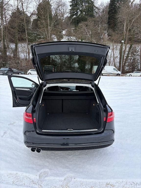 Second-hand Audi A4 Sport 190 CP (139 kW) 2015 Negru Break