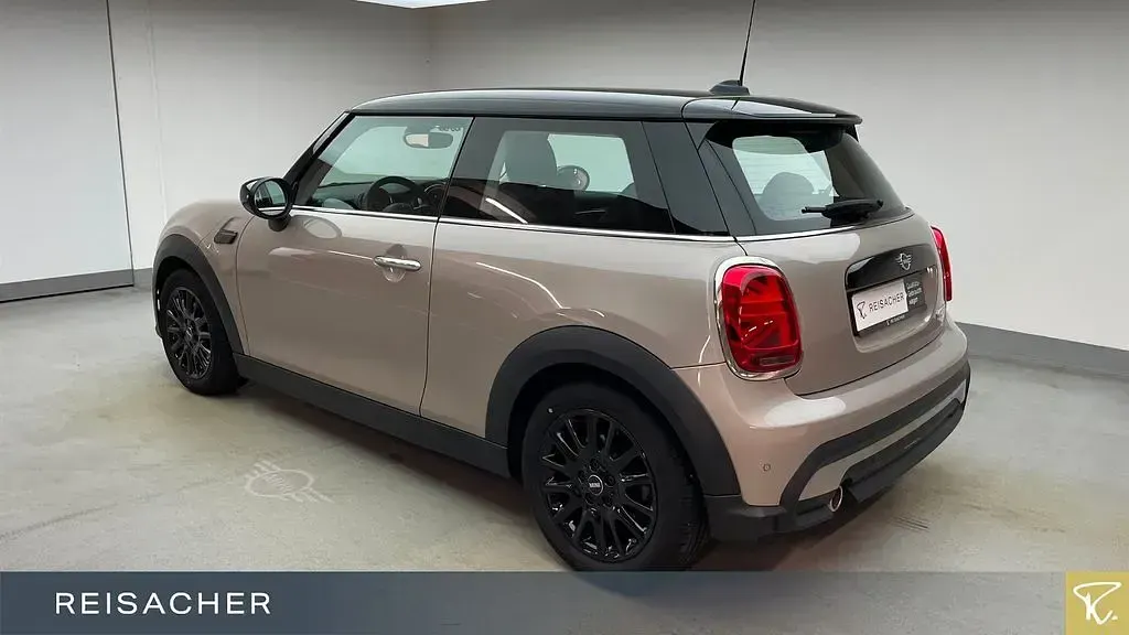 Gebraucht Mini Cooper Classic 136 PS (100 kW) 2023 Grau Kleinwagen