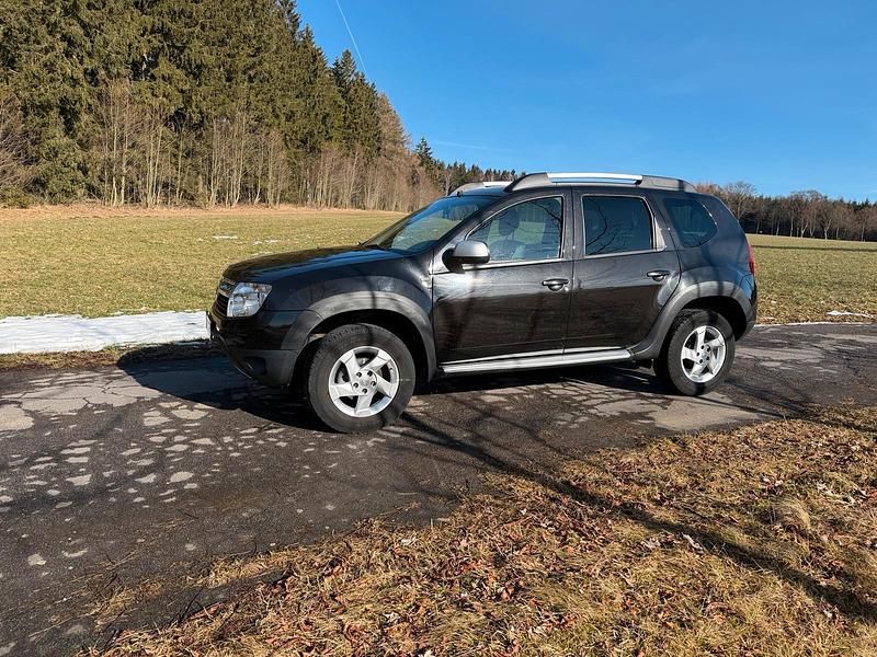 Gebraucht Dacia Duster Prestige 95 PS (69 kW) 2011 Schwarz SUV