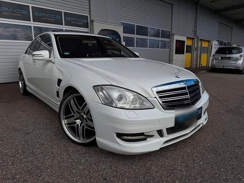Weiß Gebraucht 2006 Mercedes S550 Limousine | 13.999 € - Bild 1/4