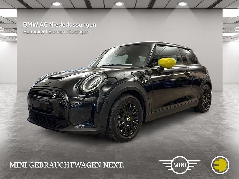 Schwarz Gebraucht 2022 Mini Cooper SE Kleinwagen | 19.901 € (Fairer Preis) - Bild 1/4