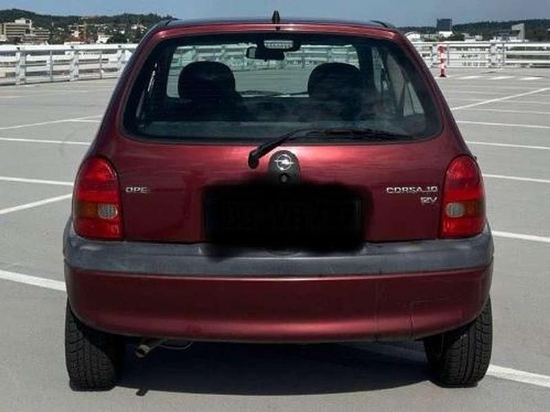 Gebraucht Opel Corsa 54 PS (39 kW) 2000 Rot Limousine