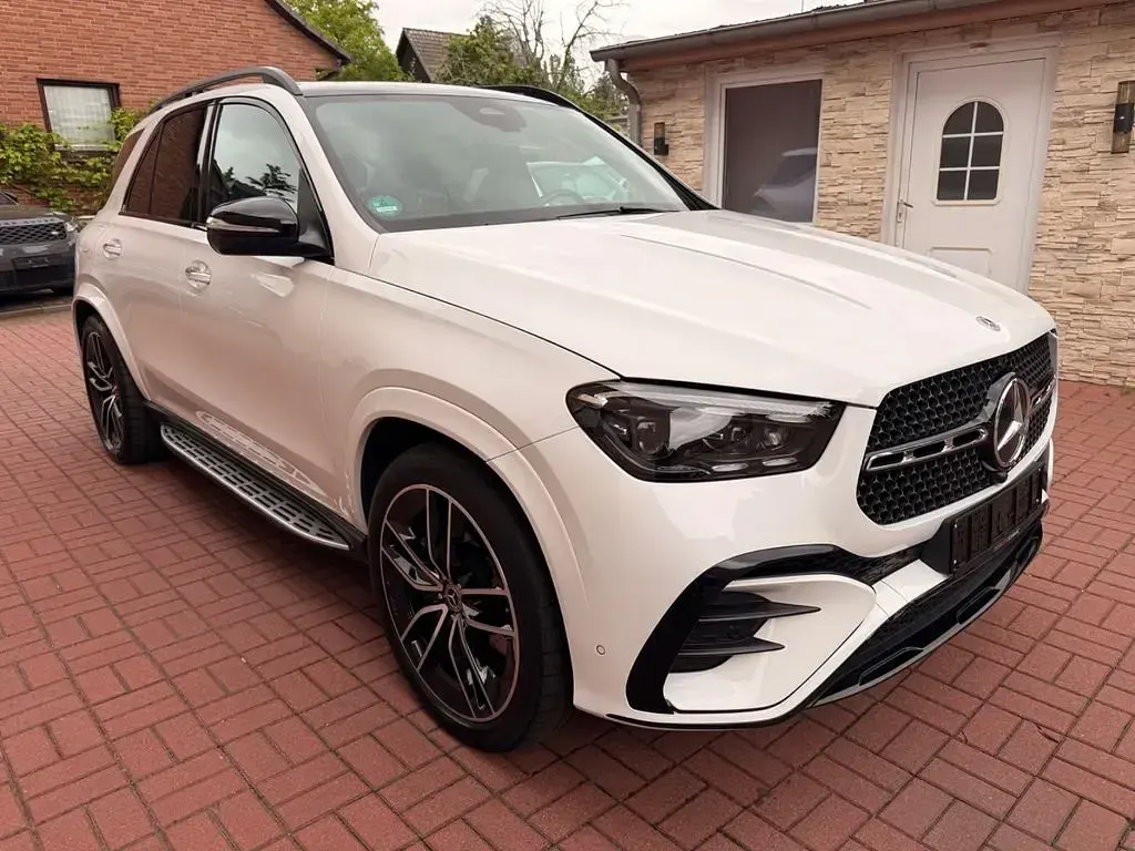 Gebraucht Mercedes GLE350 AMG 197 PS (144 kW) 2024 Weiß SUV