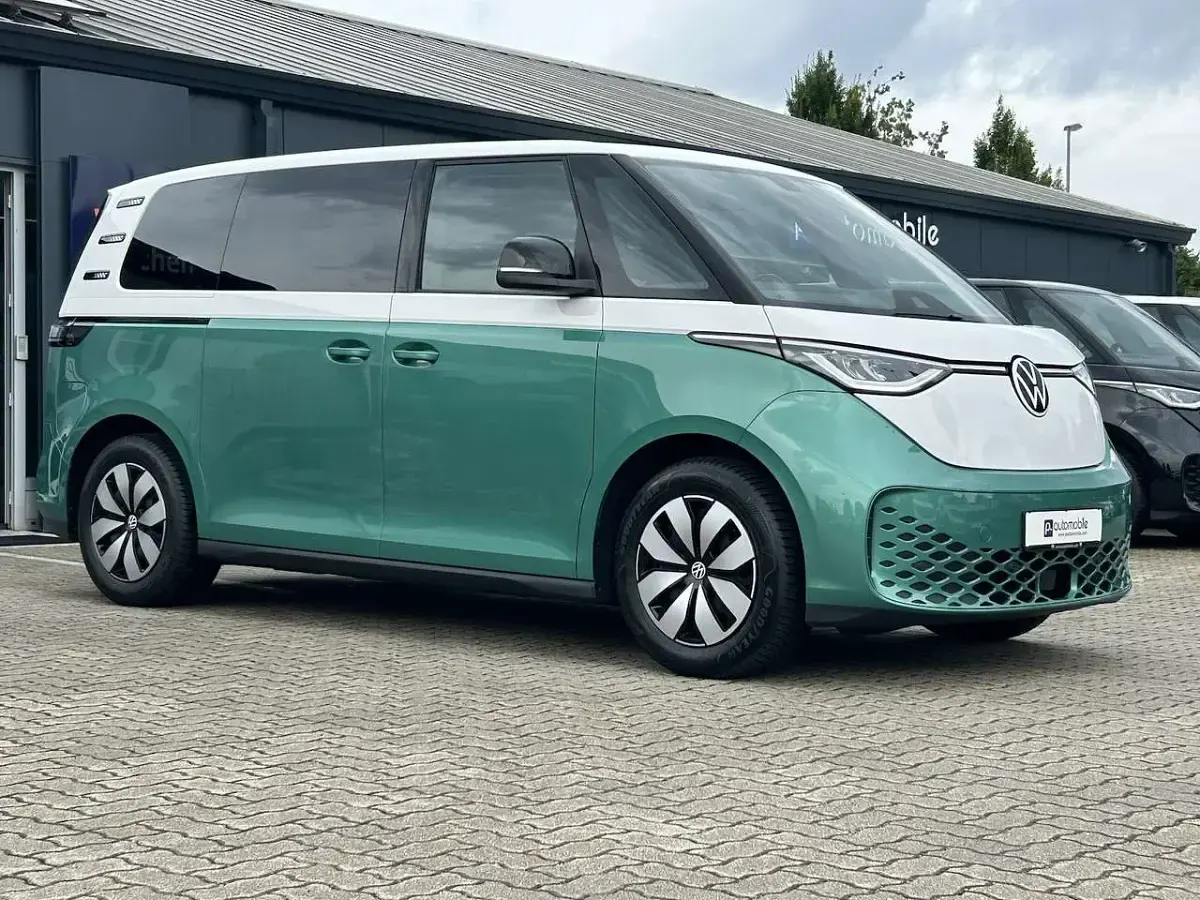 Gebraucht VW ID. Buzz Pro 210 kW (286 PS) 2024 Grün Van / Kleinbus