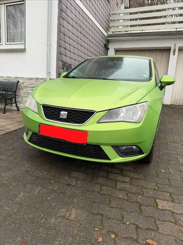 Grün Gebraucht 2012 Seat Ibiza Style Kleinwagen | 4.299 € (Fairer Preis) - Bild 1/4