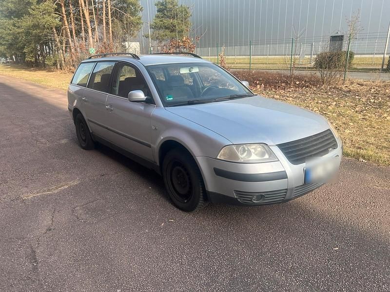 Gebraucht VW Passat 150 PS (110 kW) 2001 Silber Kombi