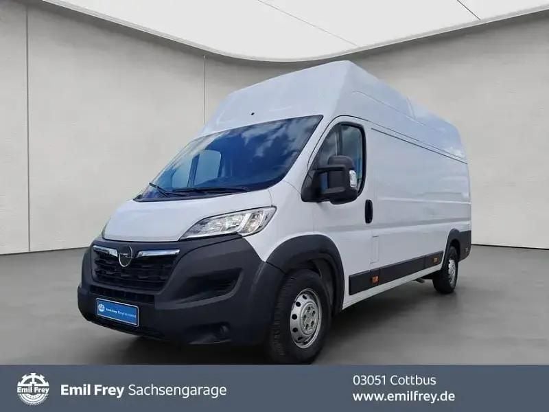 Weiß Gebraucht 2023 Opel Movano Edition Van | 20.159 € (Superpreis) - Bild 1/4