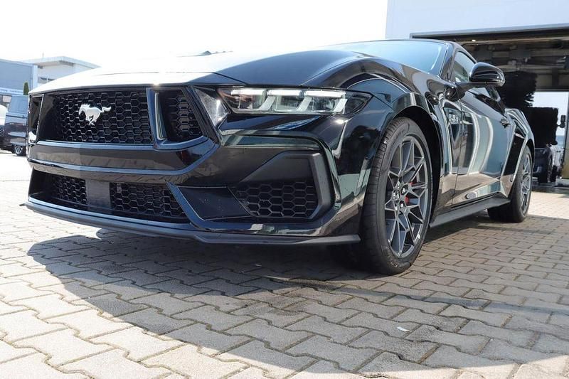 Neu Ford Mustang GT Fastback 446 PS (328 kW) 2026 Absoluteblack metallic Coupé