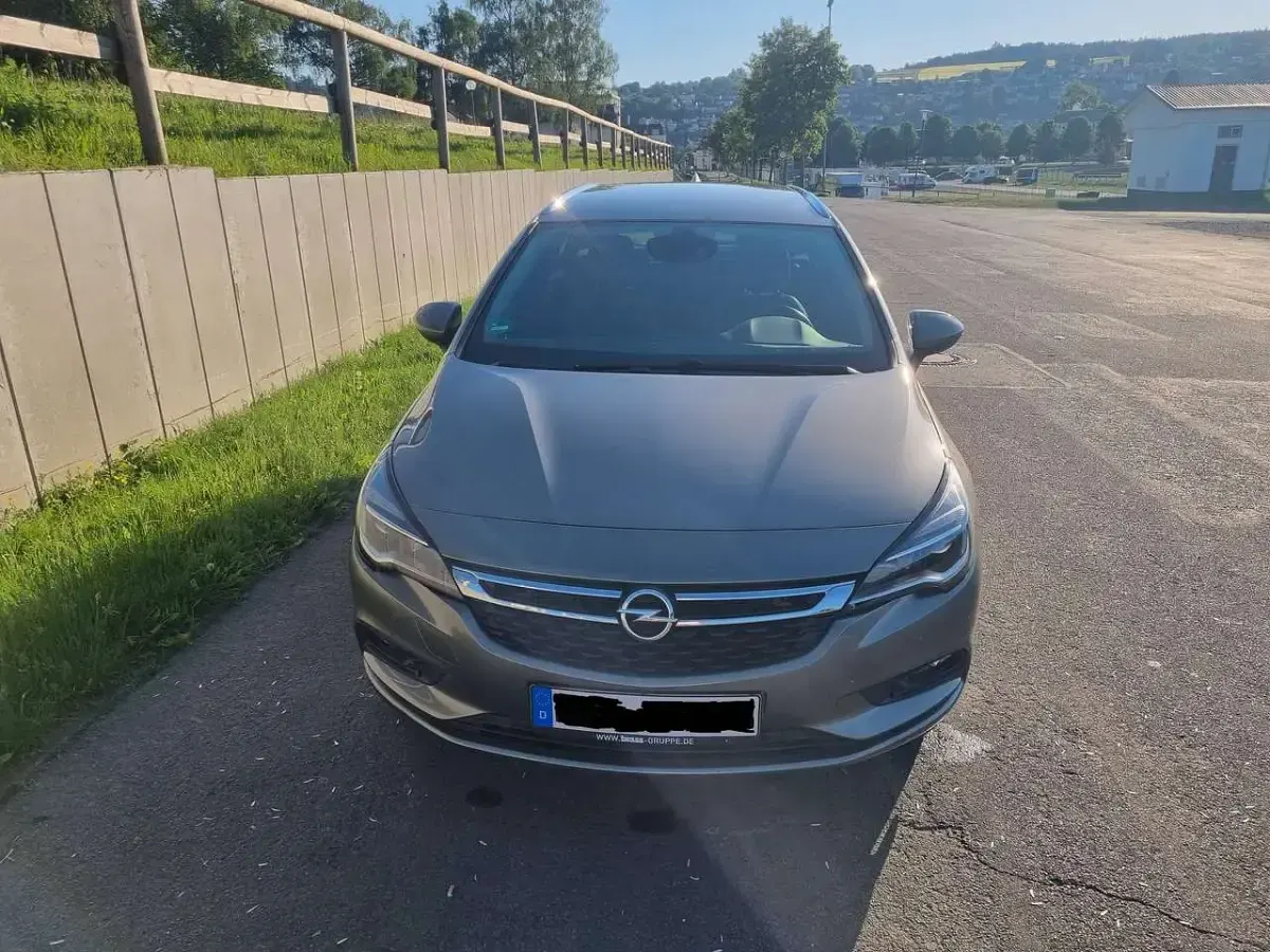 Gebraucht Opel Astra 150 PS (110 kW) 2016 Grau Kombi