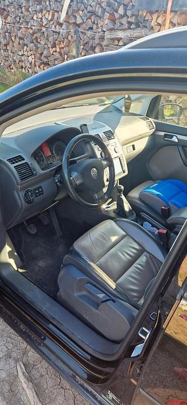 Gebraucht VW Touran Cross 140 PS (102 kW) 2008 Schwarz Van / Kleinbus