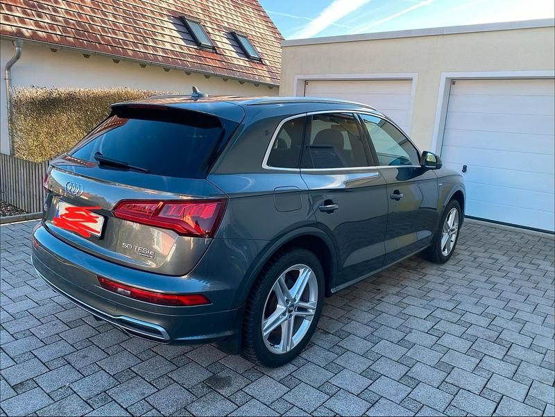Gebraucht Audi Q5 Sport 299 PS (219 kW) 2021 Grau SUV