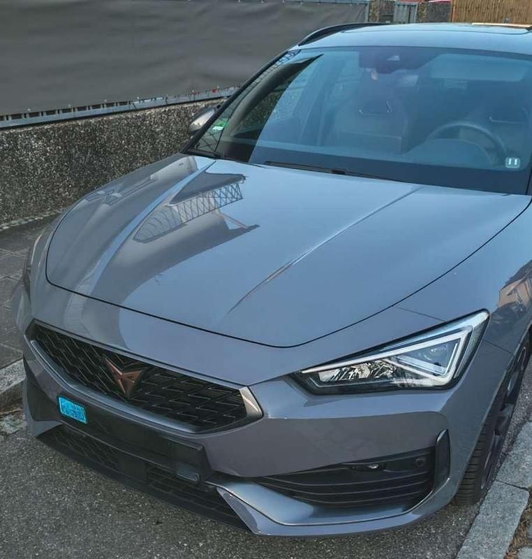 Gebraucht Cupra Leon 150 PS (110 kW) 2022 Grau Limousine