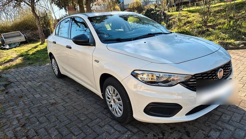 Gebraucht Fiat Tipo 95 PS (69 kW) 2017 Weiß Limousine