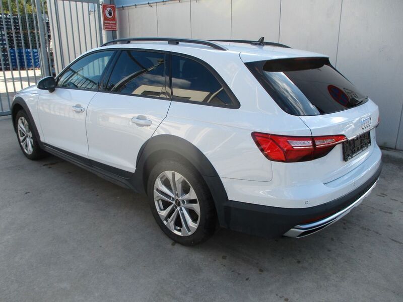 Gebraucht Audi A4 Allroad Sport 286 PS (210 kW) 2021 Gletscherweiß metallic Kombi