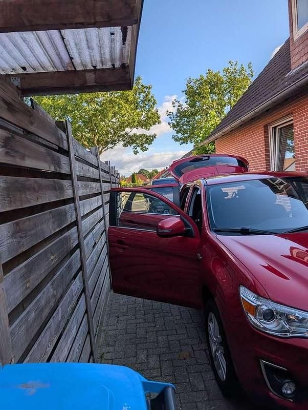 Rot Gebraucht 2014 Mitsubishi ASX Comfort Edition SUV | 7.390 € (Guter Preis) - Bild 1/4