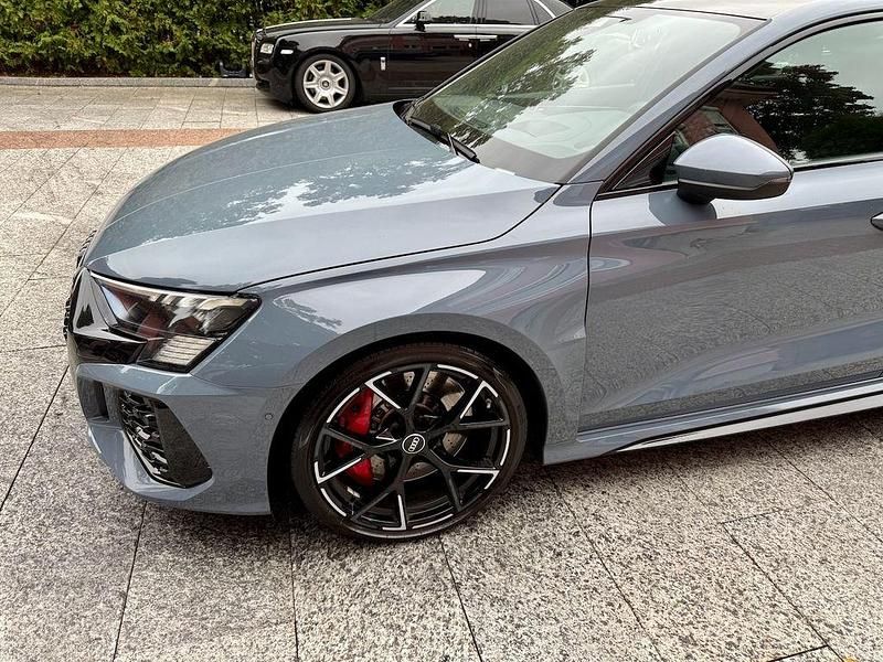 Gebraucht Audi RS3 Sport 400 PS (294 kW) 2022 Blau Limousine