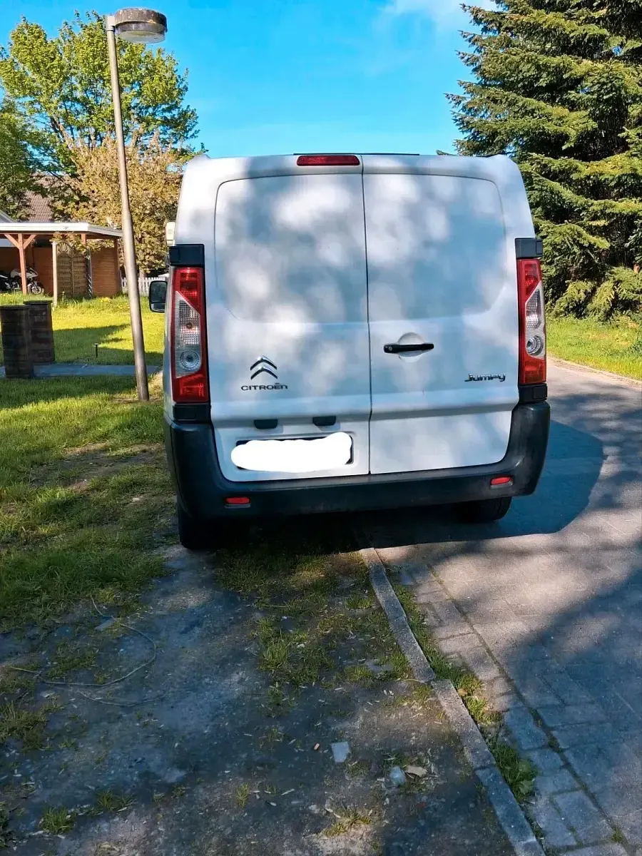 Używany Citroën Jumpy 89 KM (65 kW) 2013 Biały Minivan