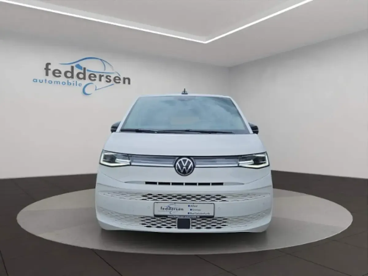 Gebraucht VW Multivan Style 150 PS (110 kW) 2023 Van / Kleinbus