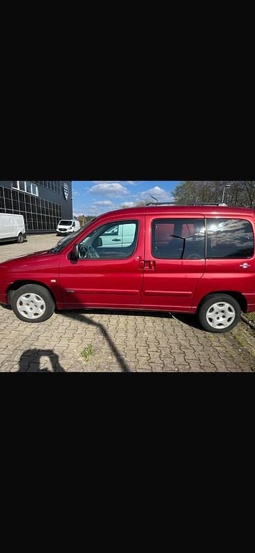 Gebraucht Citroën Berlingo 75 PS (55 kW) 2002 Rot Van / Kleinbus