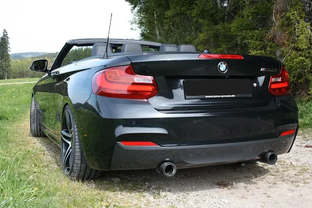 Używany BMW M235 Performance 326 KM (239 kW) 2014 Czarny Kabriolet