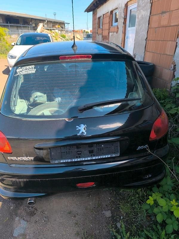 Gebraucht Peugeot 206 75 PS (55 kW) 2008 Schwarz Kleinwagen