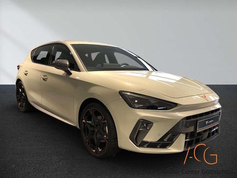 Taiga grau Neu 2024 Cupra Leon Limousine | 35.900 € (Fairer Preis) - Bild 1/4