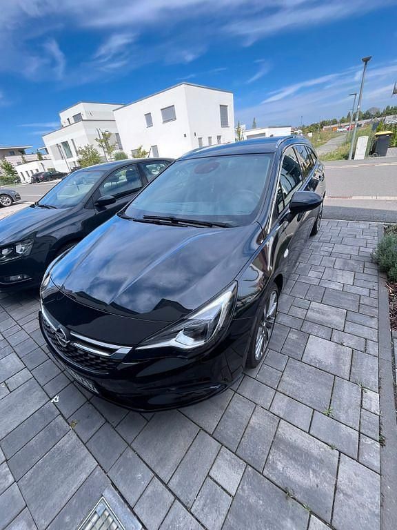 Schwarz Gebraucht 2017 Opel Astra Innovation Kombi | 11.000 € (Fairer Preis) - Bild 1/4