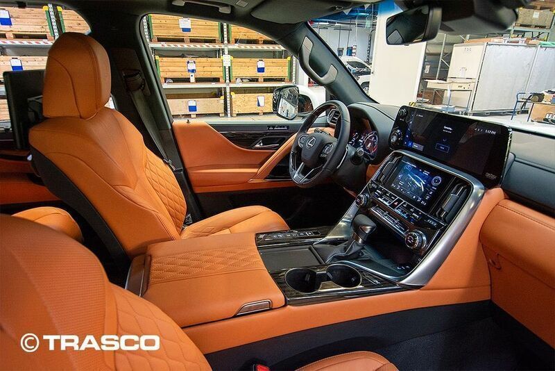 Gebraucht Lexus LX600 384 PS (282 kW) 2022 Schwarz SUV