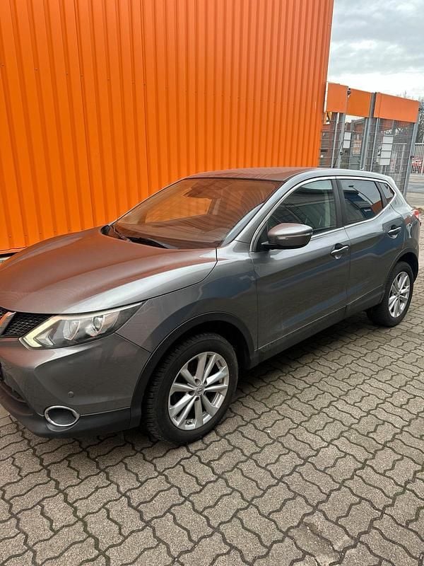 Gebraucht Nissan Qashqai 131 PS (96 kW) 2014 Grau SUV