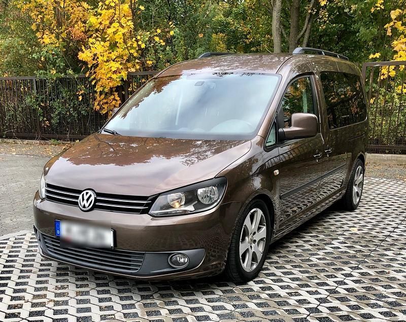 Braun Gebraucht 2011 VW Caddy Maxi Van / Kleinbus | 7.950 € (Superpreis) - Bild 1/4