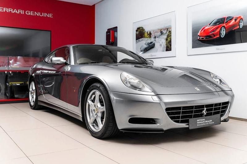 Silber Gebraucht 2004 Ferrari 612 Coupé | 69.900 € (Etwas zu teuer) - Bild 1/4