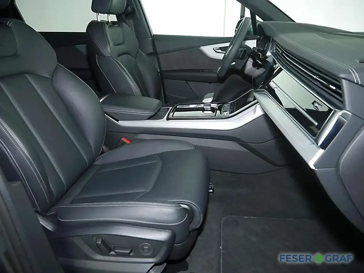 Gebraucht Audi Q7 S-Line 286 PS (210 kW) 2025 Daytonagrau perleffekt SUV