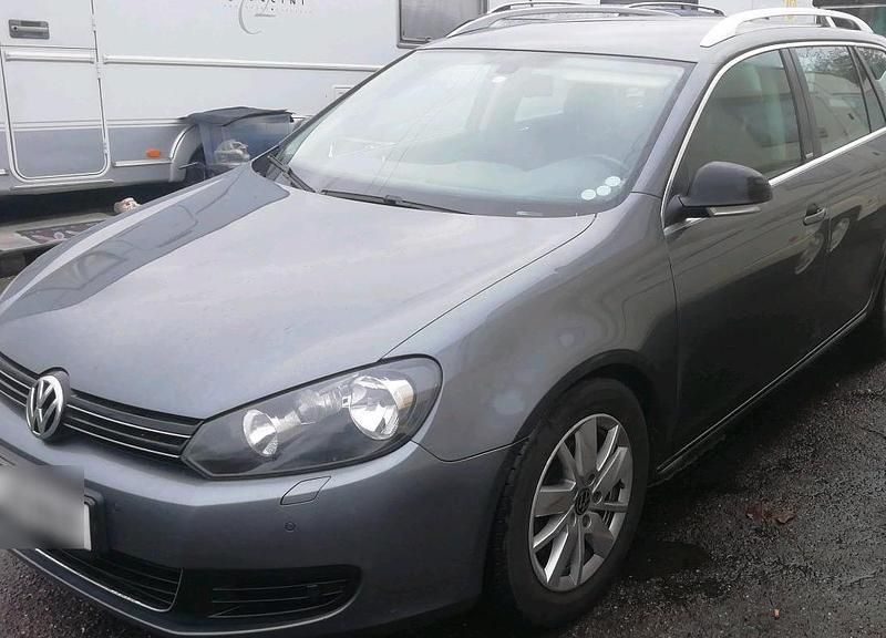 Grau Gebraucht 2011 VW Golf VI Style Kombi | 2.399 € (Superpreis) - Bild 1/4
