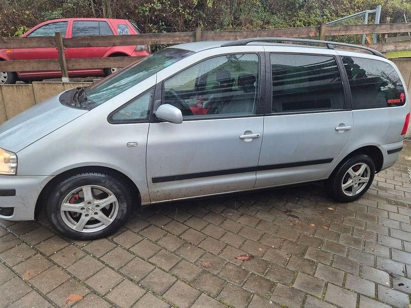 Gebraucht VW Sharan Highline 150 PS (110 kW) 2001 Silber Van / Kleinbus