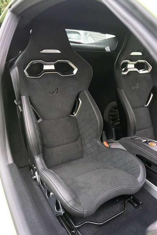 Neu Alpine A110 300 PS (220 kW) 2025 Vert tileul atelierfarbe1o 110 Coupé