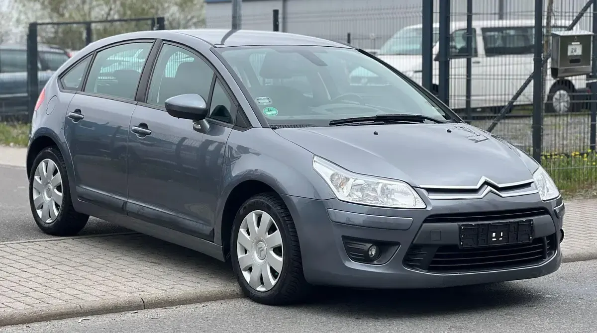 Gebraucht Citroën C4 88 PS (64 kW) 2010 Grau Limousine
