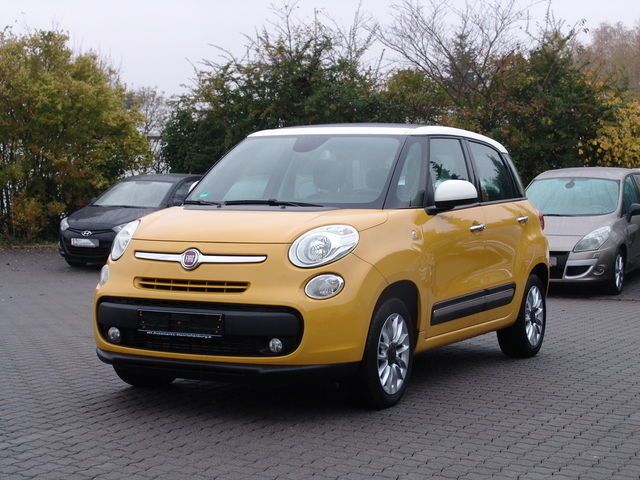 Gelb Gebraucht 2014 Fiat 500L Lounge Van / Kleinbus | 10.700 € (Teuer) - Bild 1/4
