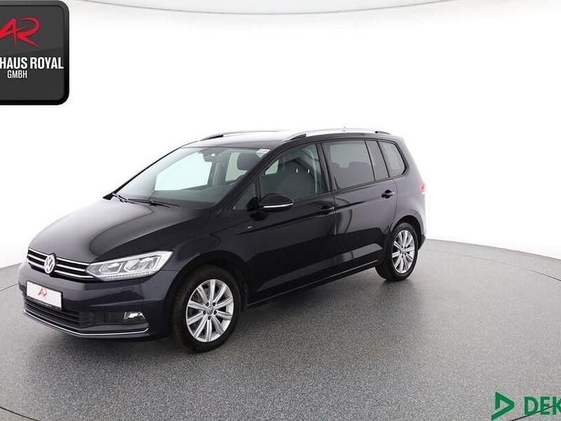 Deep black Gebraucht 2019 VW Touran Join Van / Kleinbus | 22.440 € (Guter Preis) - Bild 1/4