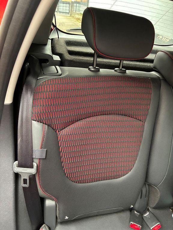 Gebraucht Renault Captur XMOD 118 PS (86 kW) 2017 Rot SUV