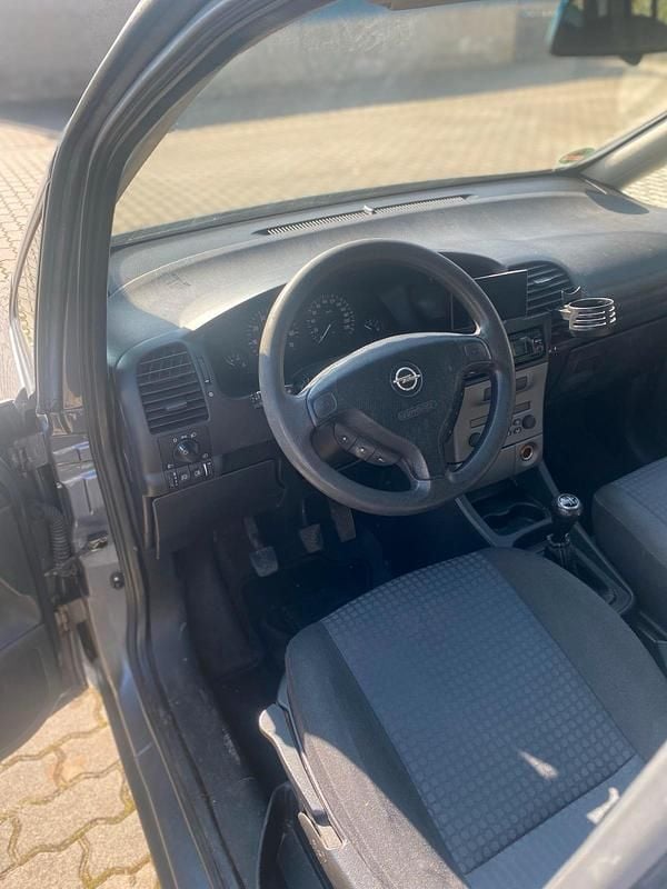 Gebraucht Opel Zafira 125 PS (91 kW) 2005 Grau Van / Kleinbus