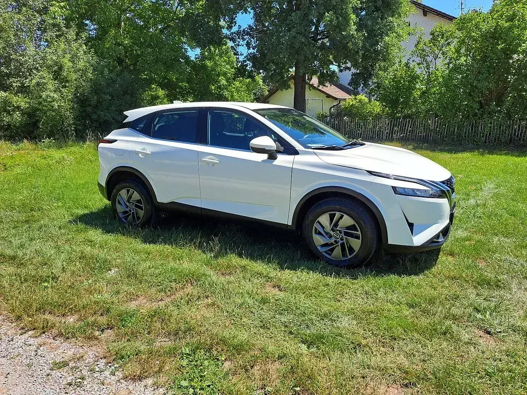 Gebraucht Nissan Qashqai Acenta 158 PS (116 kW) 2023 Weiß SUV